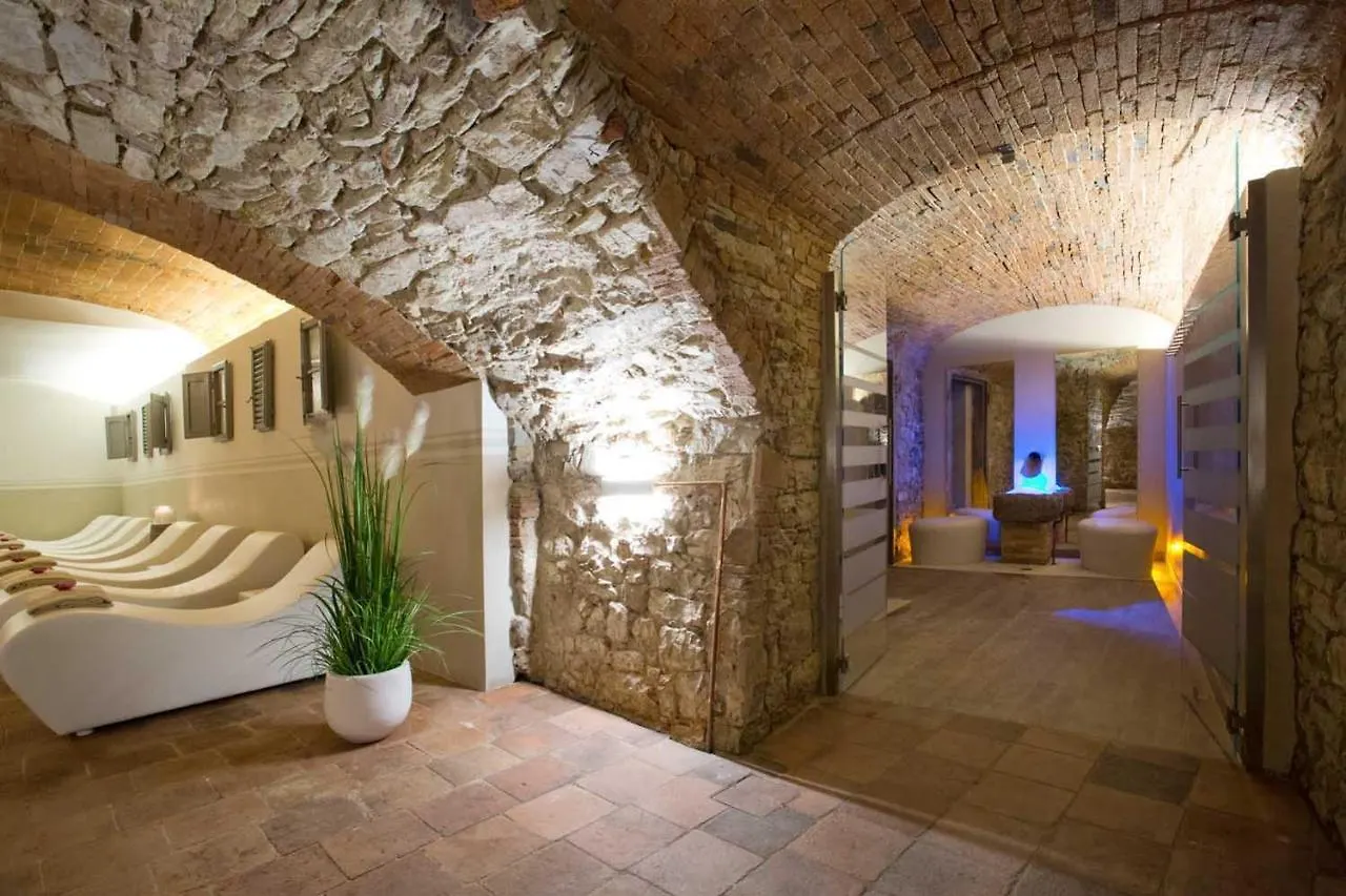 Hotel Palazzo San Niccolo & Spa Рада ин Шанти